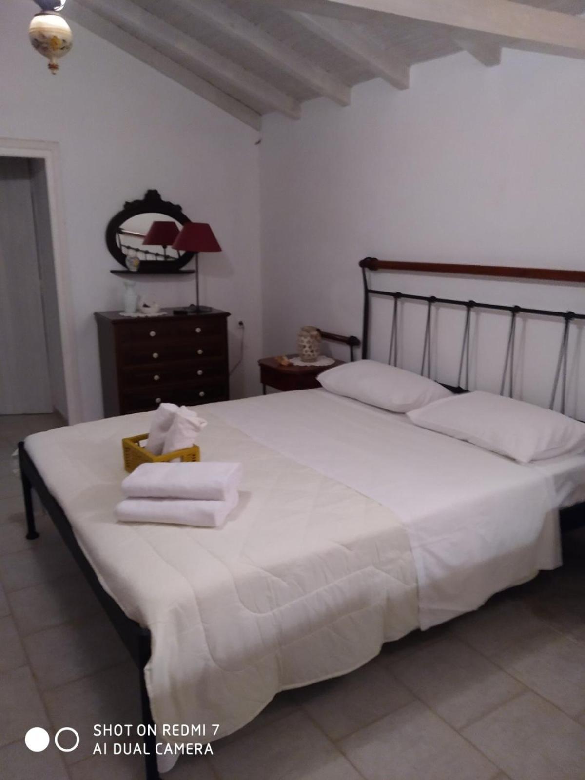 Appartement Charouda Stone Tower Xenonas à Pírgos Dhiroú Extérieur photo
